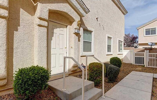8840 ROPING RODEO AVE