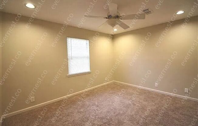 143 ACADEMY SQ