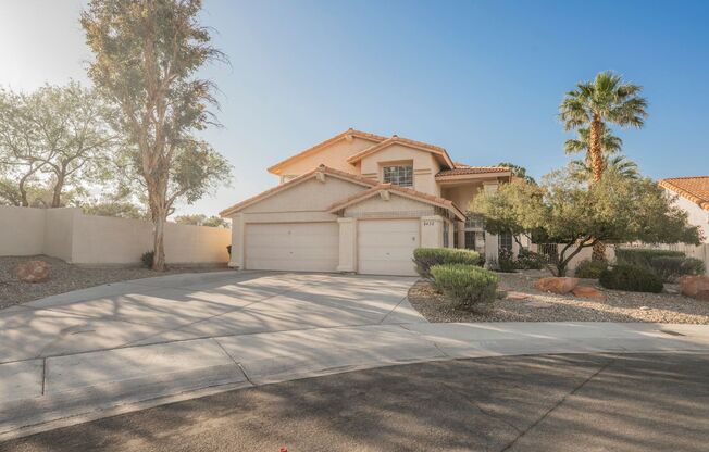 Desert Shores~4 bed with loft & 3 car garage!