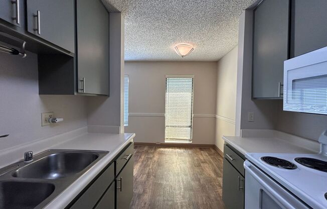 Near Everything, All Amenities!  1616 Q Street, Camellia Court Apartments