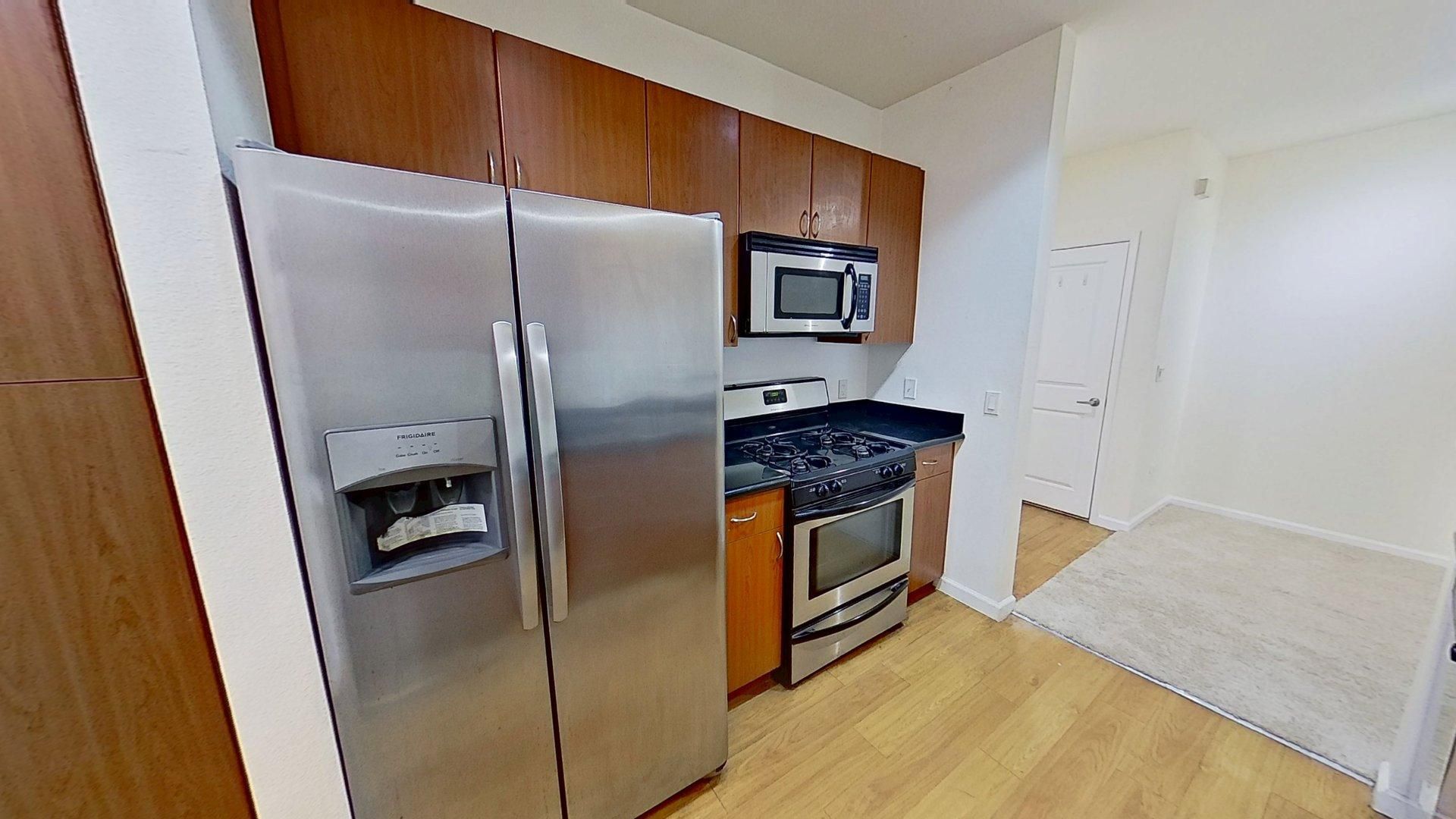 1801 E Katella Ave - Unit 3134, Anaheim: Spacious 1 Bed 1 Bath Condo in Stadium Lofts!