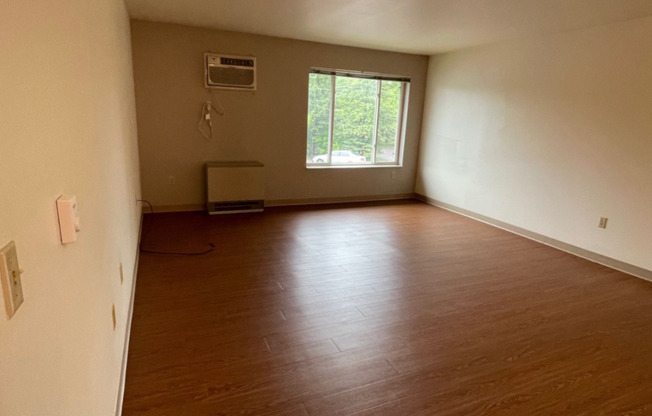 2 beds, 1 bath, 1,000 sqft, $1,075, Unit TE218X-223