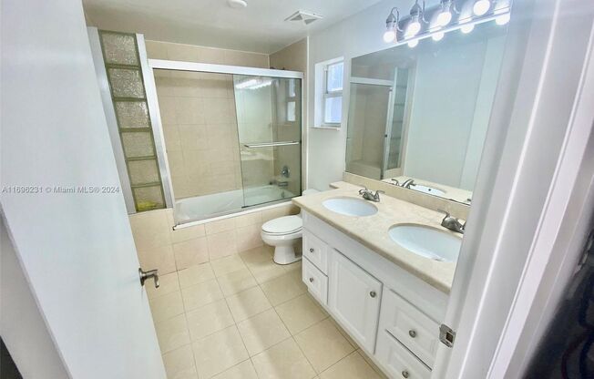 2 beds, 2 baths, $3,000, Unit # UNIT 101