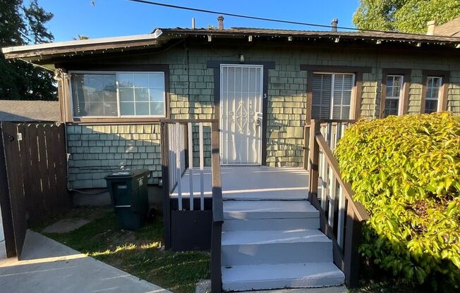 545 N OAKLAND AVE