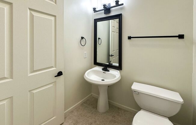 1 bed, 1.5 baths, 1,100 sqft, $1,565, Unit CED - 2643