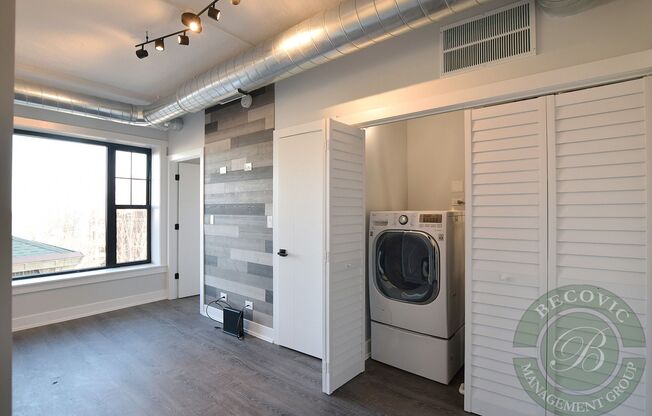 1 bed, 1 bath, 338 sqft, $1,775, Unit 207