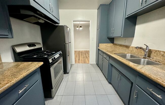 Updated large apartment with all new flooring, Kitchen, SS Appliances......