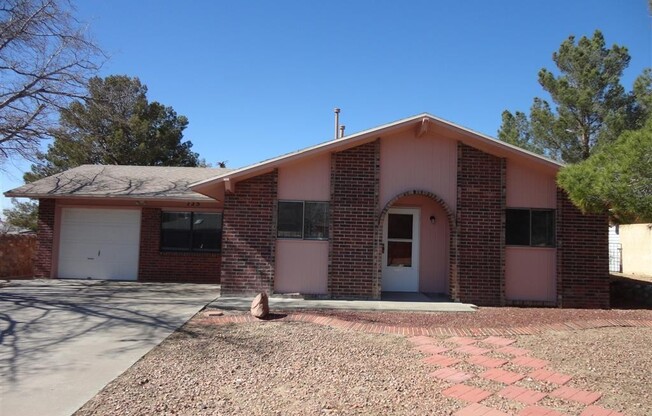 3 beds, 2 baths, $1,595