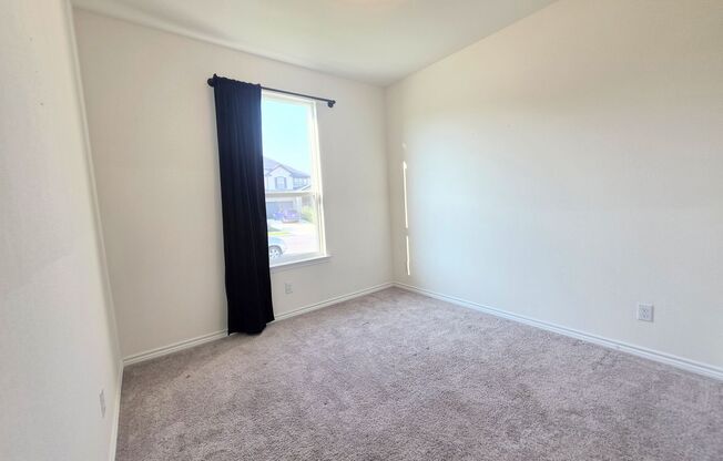 250 W FLOWING RIV DR