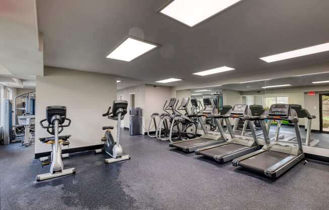 Oakton Park Apartments Fitness Center 07