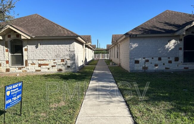 3 beds, 2 baths, $1,050