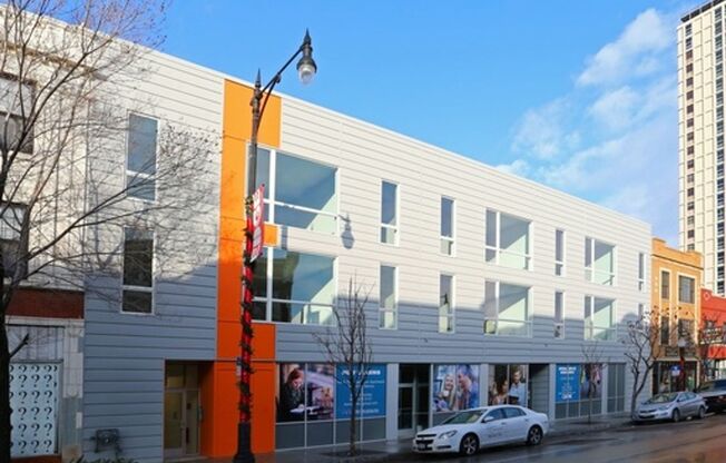 1244 W. Devon