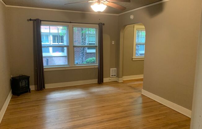 O511-- Beverly Court Studios