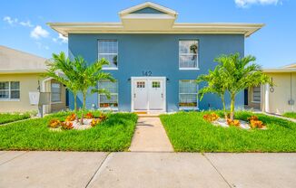 Modern Island Living at 140 E Davis – Renovated 1, 2 & 3 Bedroom Apartments in the Heart of Davis Islands