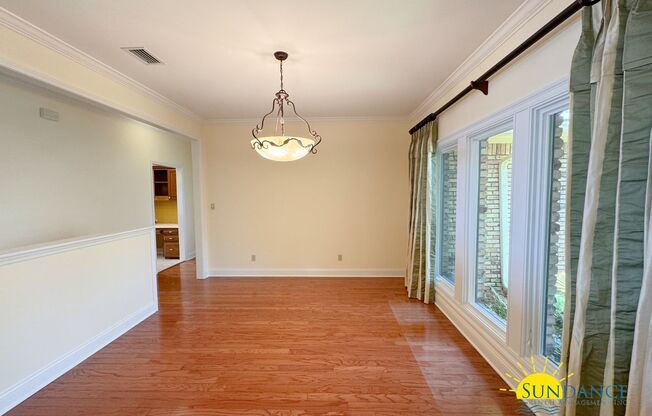 Prestigious 4 bedroom 2.5 bathroom Poquito Bayou Waterfront Home!
