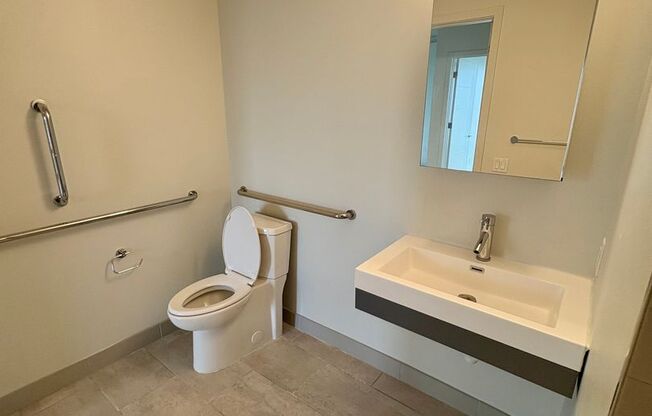 1 bed, 1 bath, 680 sqft, $2,480