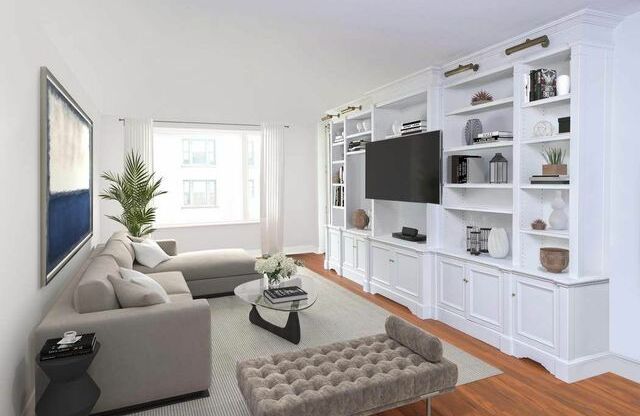 30 E 85 ST
