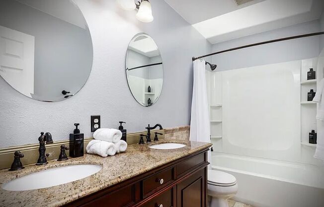 7 beds, 3.5 baths, $7,000