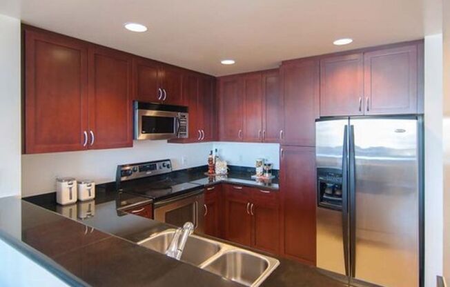 1 bed, 1 bath, $3,450, Unit Unit 1413