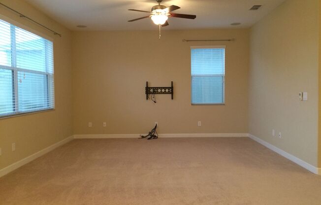 Beautiful 4/5 Bedroom Home in Wyndham Lakes