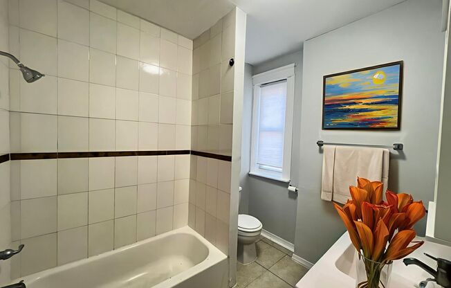 2Bd/ 1Bth House!! SECTION 8 ONLY!!