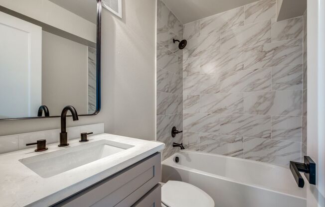 2 beds, 1 bath, 850 sqft, $1,450, Unit 104-09