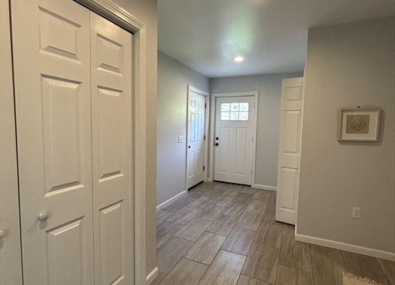 281 ABBE RD