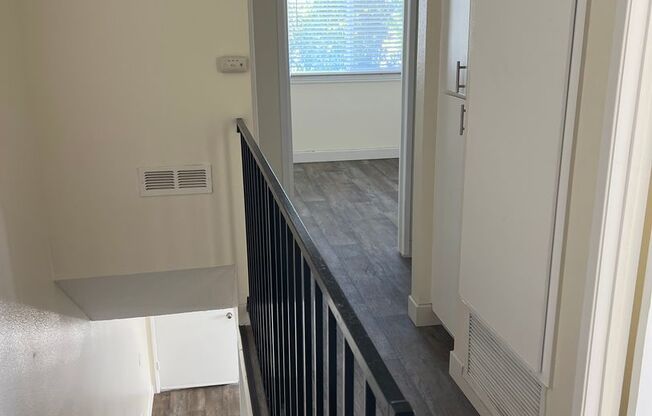 2 beds, 1.5 baths, 1,050 sqft, $2,295, Unit 13