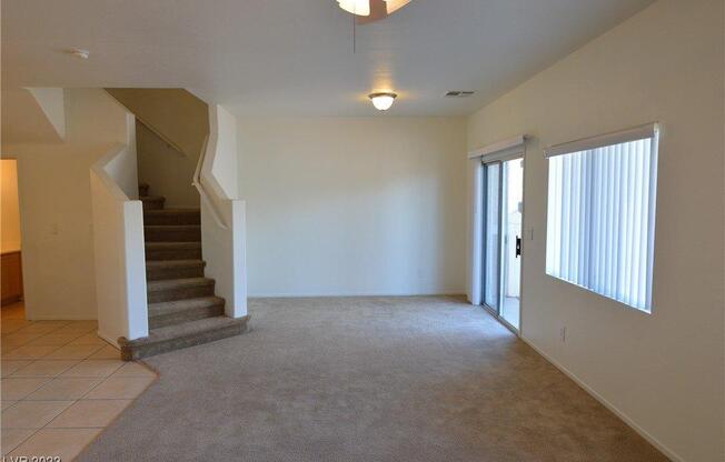 6560 BUCKING HORSE LN