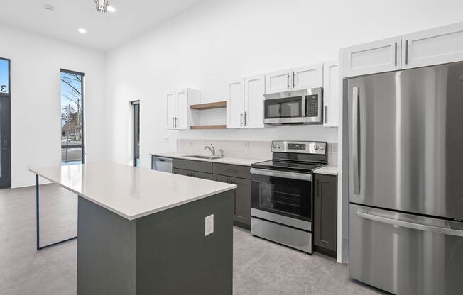 1 bed, 1 bath, 709 sqft, $1,550, Unit 3111