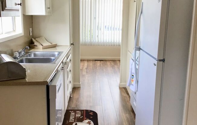 2 beds, 2 baths, 1,100 sqft, $3,500, Unit 107