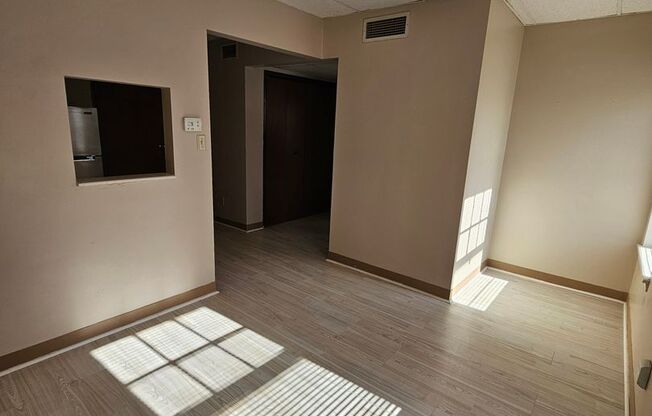 1 bed, 1 bath, 600 sqft, $550, Unit 503