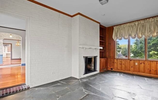 Classic 4BR Cape in Old Irving Park!