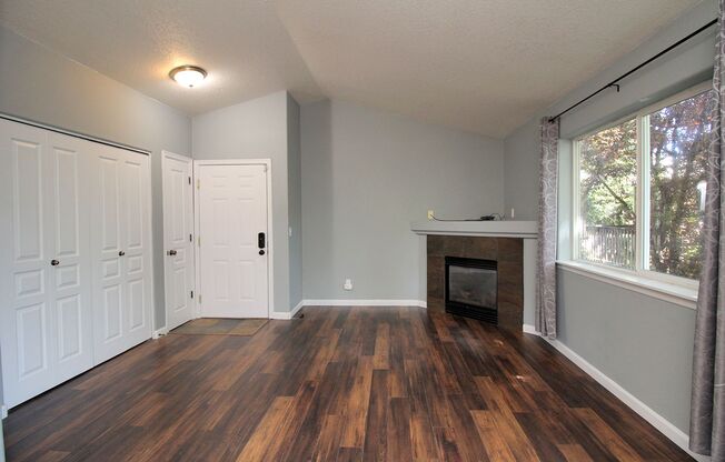 Gorgeous, Clean, and Updated 3 Bedroom Condo in SE Gated Community!