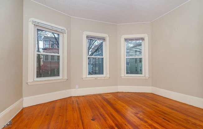 49 Porter St