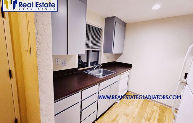 2 beds, 1.5 baths, 1,020 sqft, $1,699, Unit 2