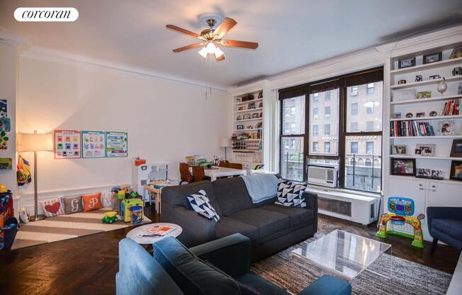 140 W 79 ST