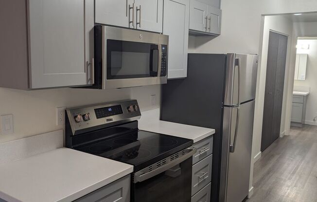 2 beds, 1 bath, 810 sqft, $2,095, Unit A104