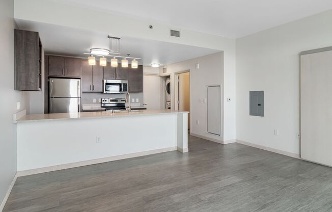 1 bed, 1 bath, 586 sqft, $1,835, Unit 0701