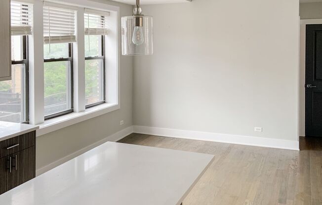 1 bed, 1 bath, 754 sqft, $2,375, Unit 2618-2R