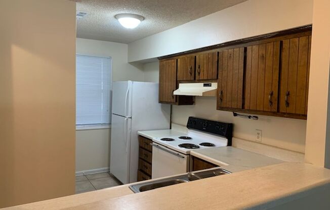 Newly Updated 2BD/2B Townhome