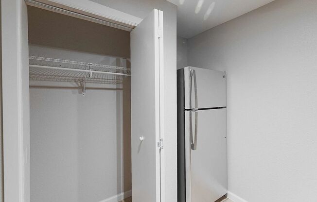 Studio, 1 bath, 304 sqft, $673, Unit 1303