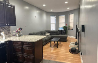 1049 N MONTICELLO AVE