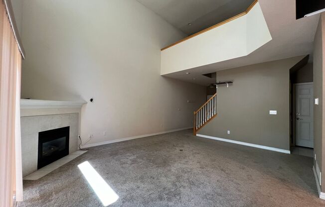 Amazing 3BD/3BA Townhome in Lafayette! $3095 Available NOW!