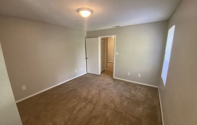 1 bed, 1 bath, $1,275