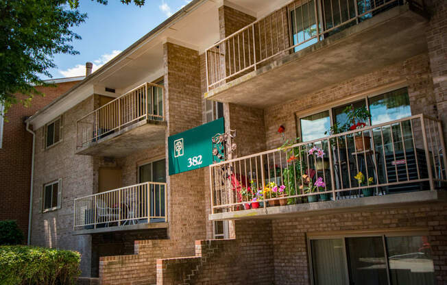 Spring Ridge Apartments Building Exterior 17