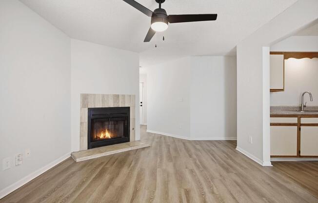 2 beds, 1 bath, 970 sqft, $1,265