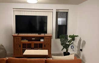 21 B DE MAR AVE