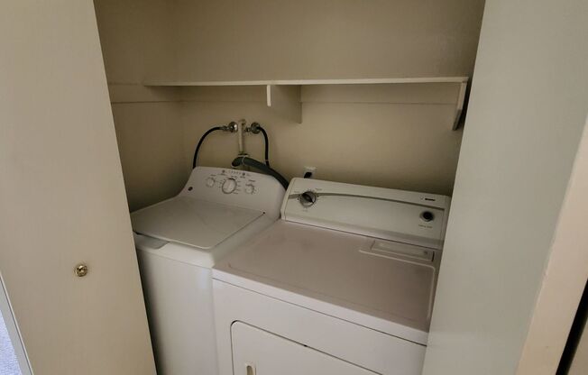 2 beds, 2 baths, 900 sqft, $2,200, Unit 52