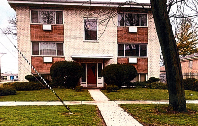 2130 S 13 AVE